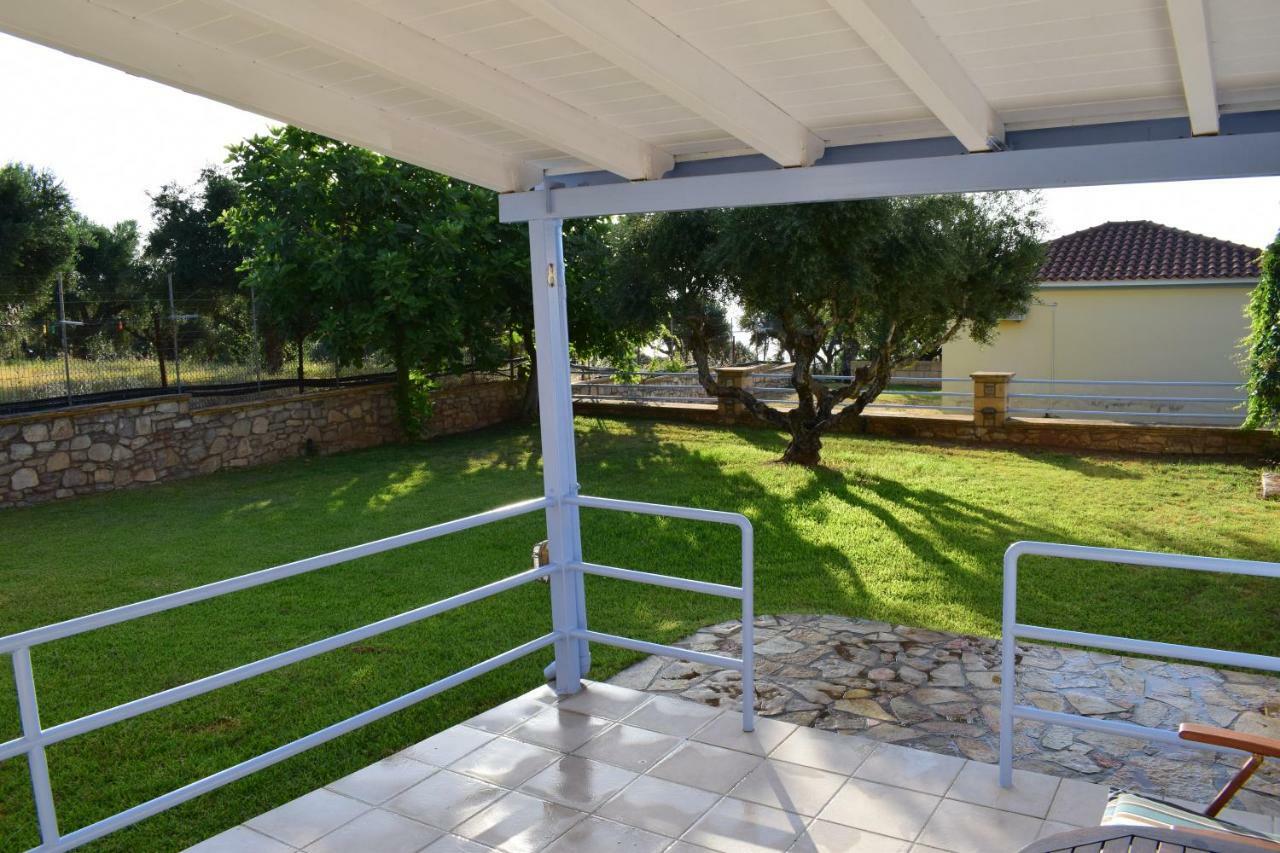 Alexandros Seaside Family Apartments & Villas - Paradise, 7' From Petalidi Kalamaki  Exterior foto